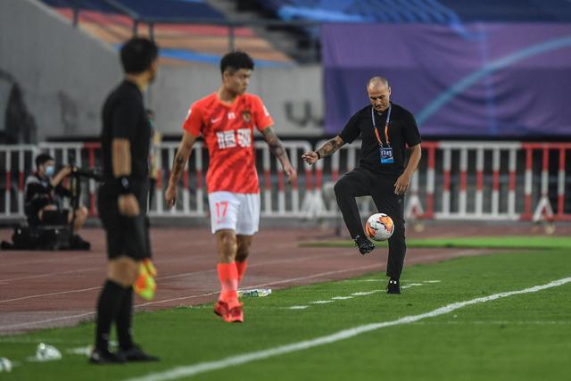 罗梅罗抵达马德里 今日将接受马竞体检